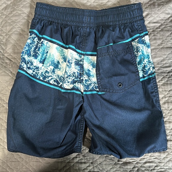 OLD NAVY KID BOY NAVY BLUE SWIMMING TRUNKS - SWIM TRUNKS - Picture 2 of 5